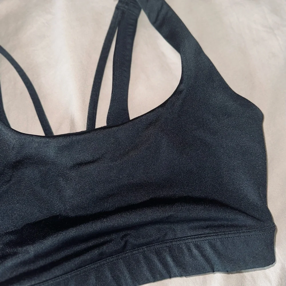 3 Athleta Neutral Sports Bras XS Athletic Bundle Black Bra Top Set